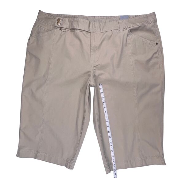 Lane Bryant Venezia Capris 28 Khaki Soft Twill Comfort Fit Weekend Ready Pants - Picture 5 of 10